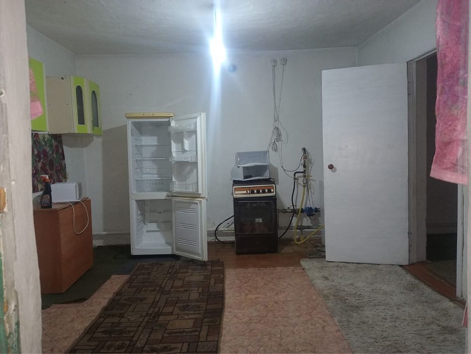 Продам участок 10 соток с времянкой.
