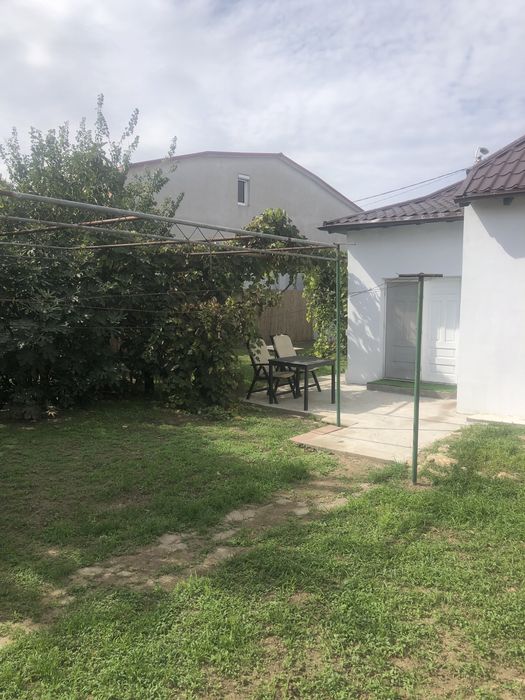 Casa 4 camere, teren 410 mp ( deschidere 15 m ) • Medeea