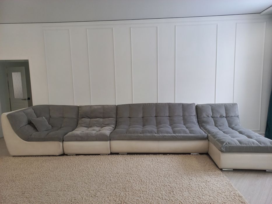 Диван выдвижной секционный с бельевыми ящиками