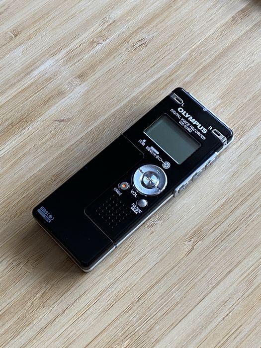 Olympus WS-320M 1GB Digital Voice Recorder (NEW)