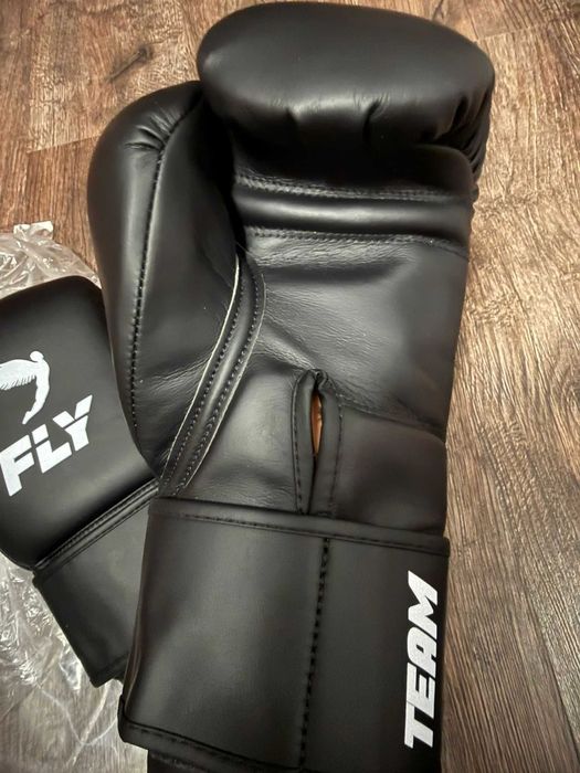 FLY Superloop PRO team боксови ръкавици 12oz