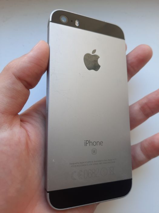 АЙФОН SE iPhone 32gb