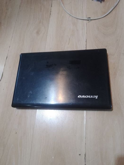 Ноутбуки бу есть три штуки.