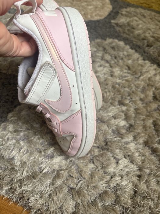 Маратонки nike 32