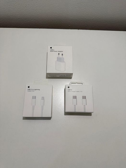 Incarcator complet (cablu + adaptor) SIGILAT