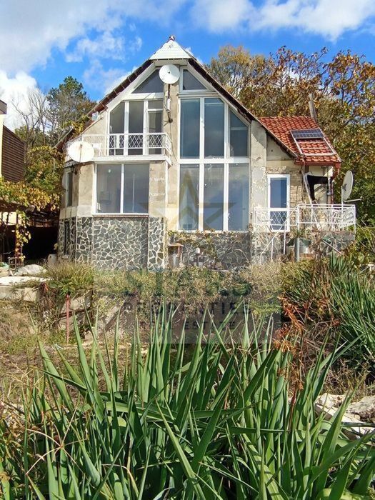 Продажба гр. Варна - м-т Акчелар 193m²
