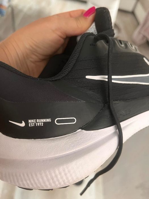 Дамски спортни обувки, маратонки