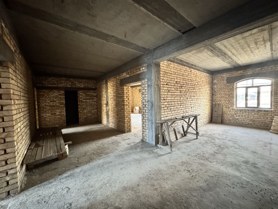 Продается дом 6 соток. 8 комнат. Бектемирский район. Ул Хусайн Байкаро