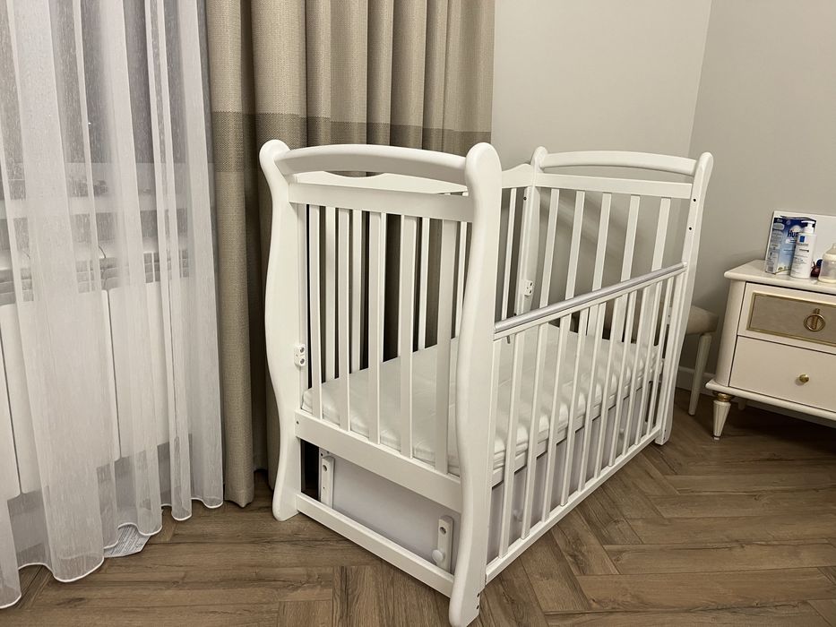 Продам детскую кроватку