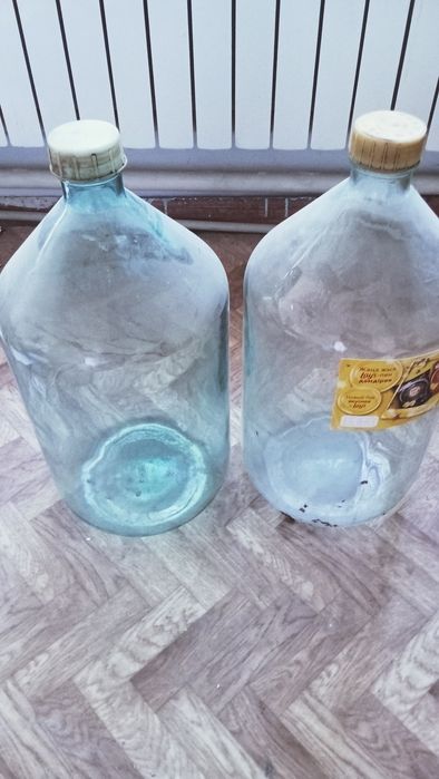 Продам бутыль 20л