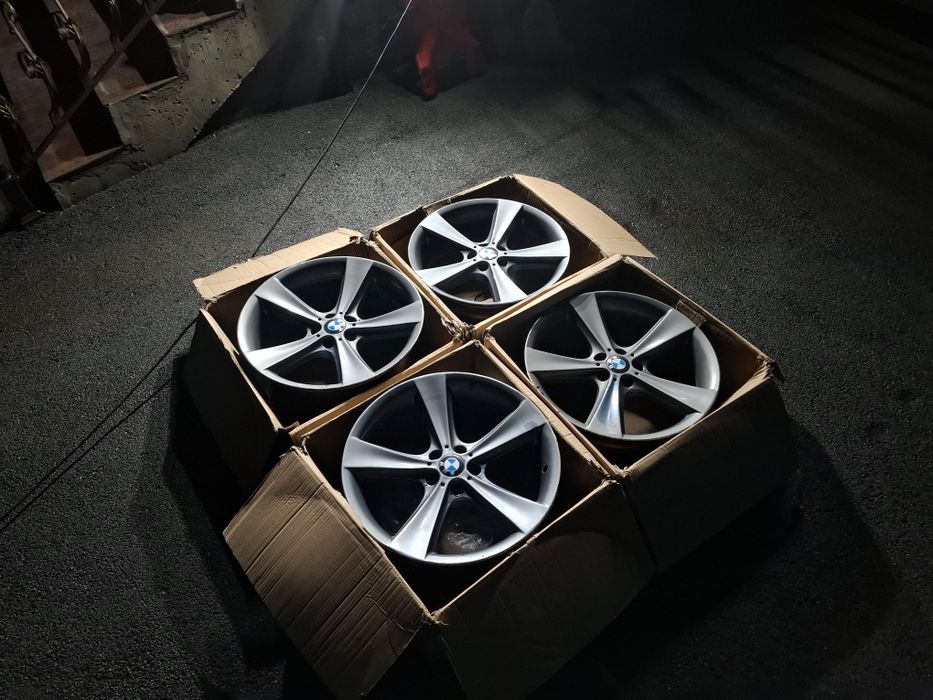 Диски на бмв оригинал разноширокие