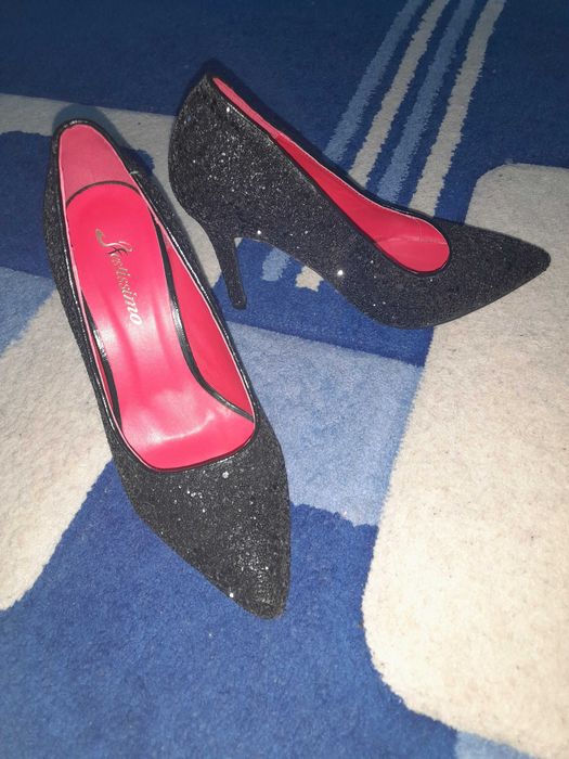 Pantofi negri cu toc