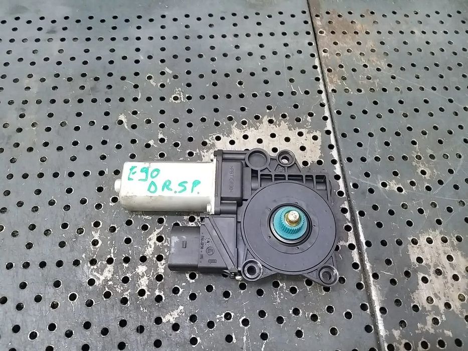 Motoras macara dreapta spate bmw seria 3 e90 71001603 1060079 9030222