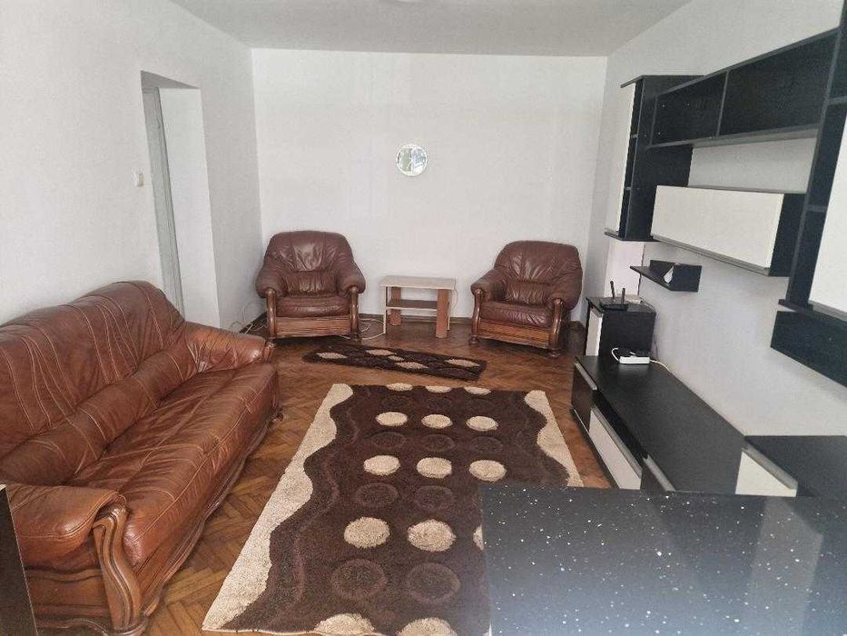 Apartament 3 cam. de inchiriat  tomis 2 parter