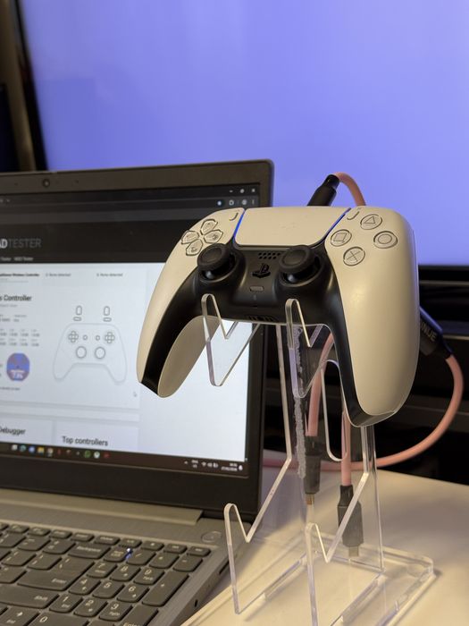 Controller PS5 DualSense cu TMR