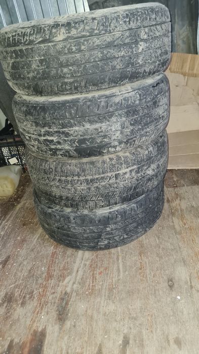 Продам летние шины 215/55/17