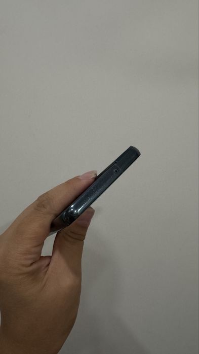 Samsung S22 в идеальном состоянии