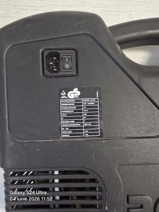 Compresor auto portabil