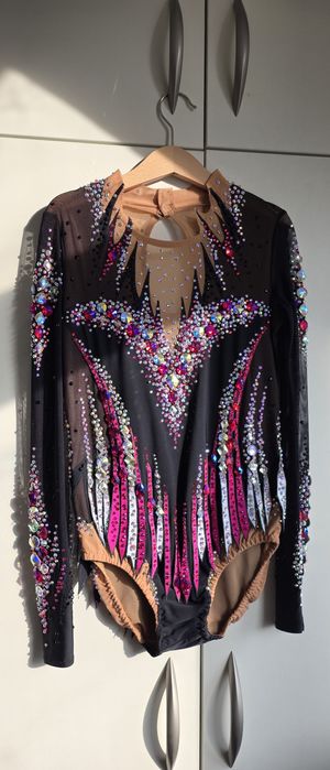 Продам гимнастический купальник