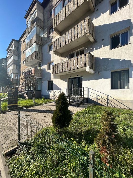 Inchiriez/spatiu  comercial