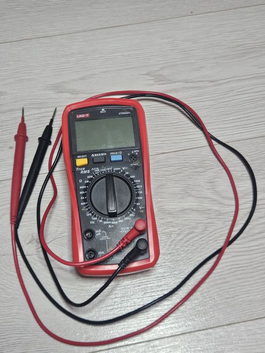 Multimetru true rms uni-t