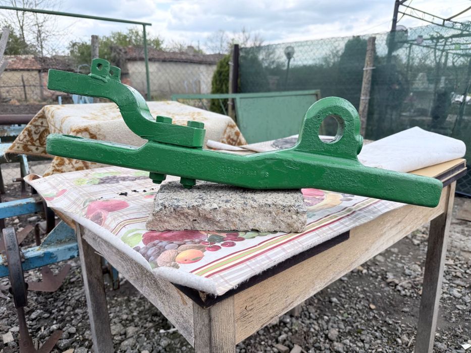 Теглич за John Deere