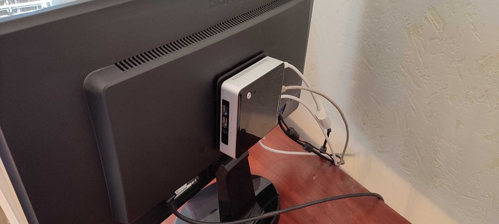 LCD монитор BENQ 24 инча