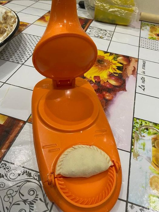 Форма для приготовление вареников, новый