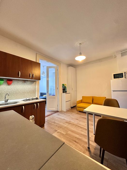Apartament 1 cam. vis-à-vis UMF Babeș | Utilități incluse în preț