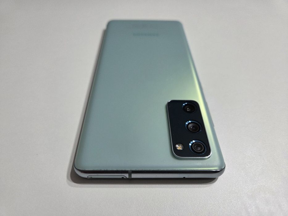 Samsung S20 FE cloud mint 8/256