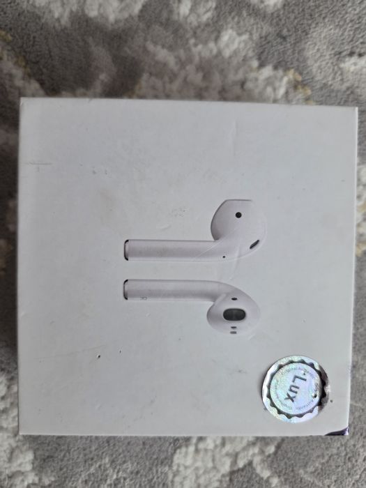 Продаются айрподсы на запчасти