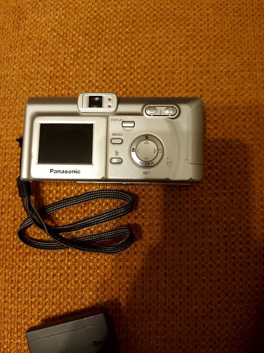 Aparat foto Panasonic lumix DMCF7