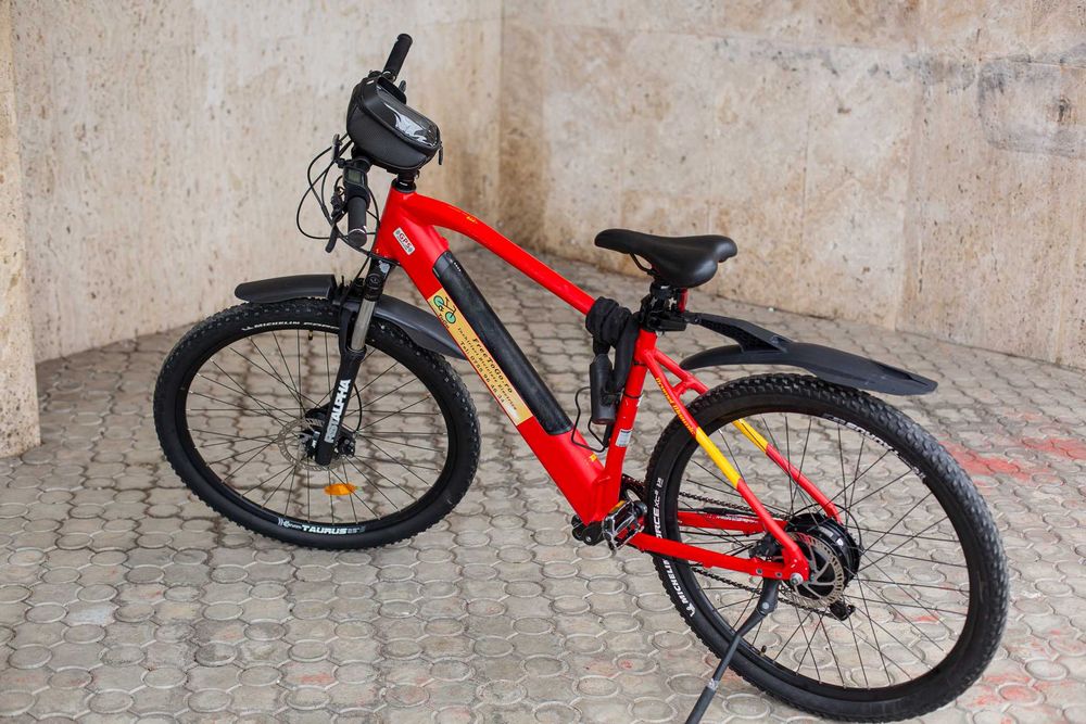 Inchiriere bicicleta electrica pentru livratori.Range 80-170km, 180Lei