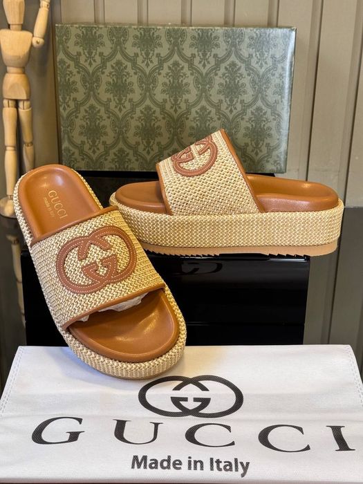 【一枚でも可愛く♪】GUCCI アイボリー ウールブレンド コート リバーシブル ウールブレンド GGシルク コートキャメル