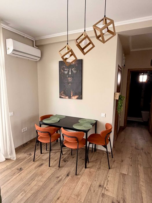 Apartament 3 camere 90 mp cu 2 tersae LUX in Pipera, loc de parcare privat