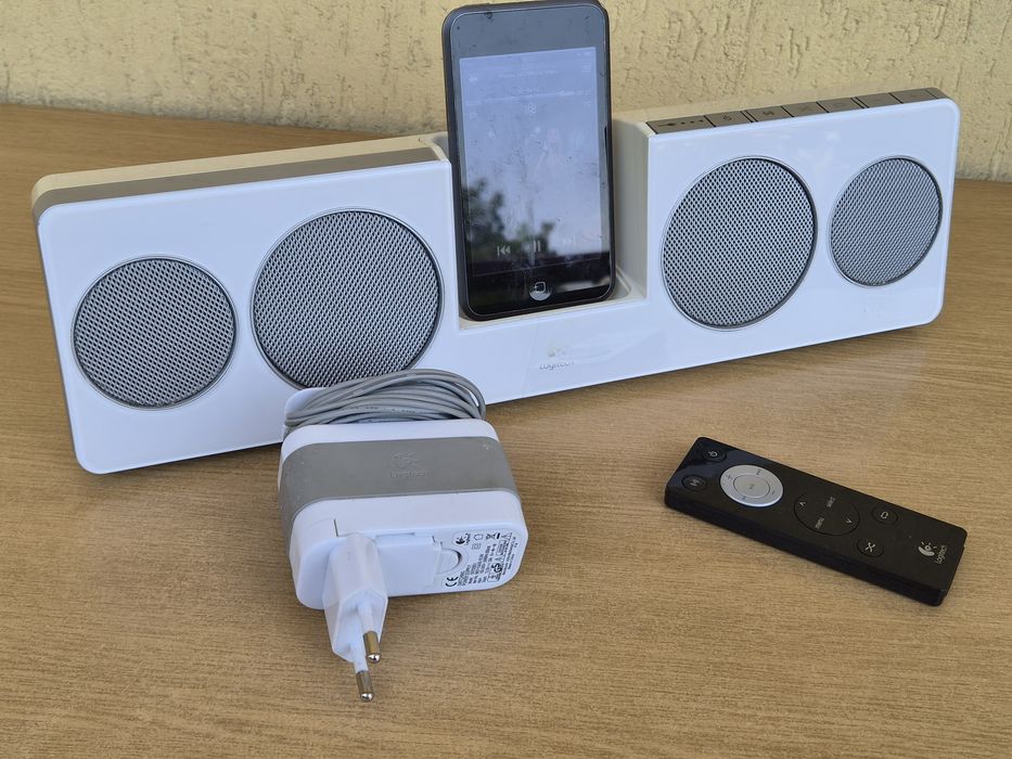 Logitech Pure-Fi anywhere Ipod docking station
