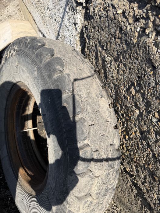 Резина на камаз(шины) r9
