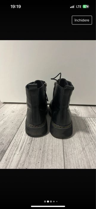 Bocanci imitatie de piele