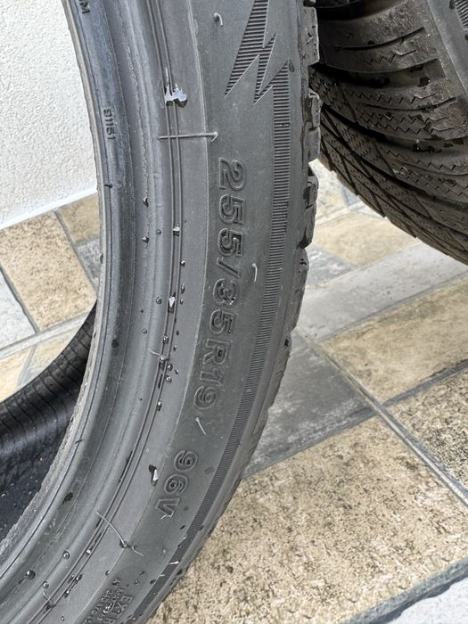 Anvelope Bridgestone 19” – 2x spate 255/35 R19 + 1x față 225/40 R19