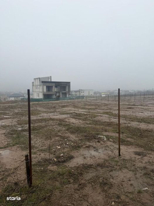 Teren langa padure ,500 mp intravilan, Drumul Muntenilor