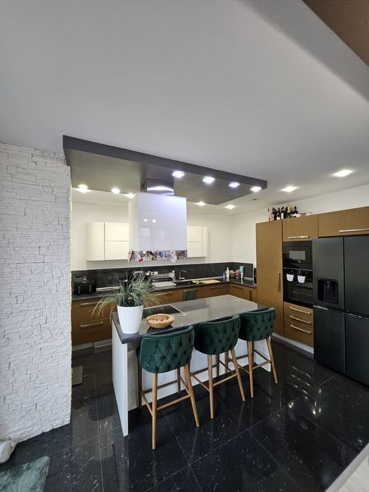 Продава се Мезонет в Шумен, Херсон - 400 кв.м за 1000 €/кв.м - Снимка #4