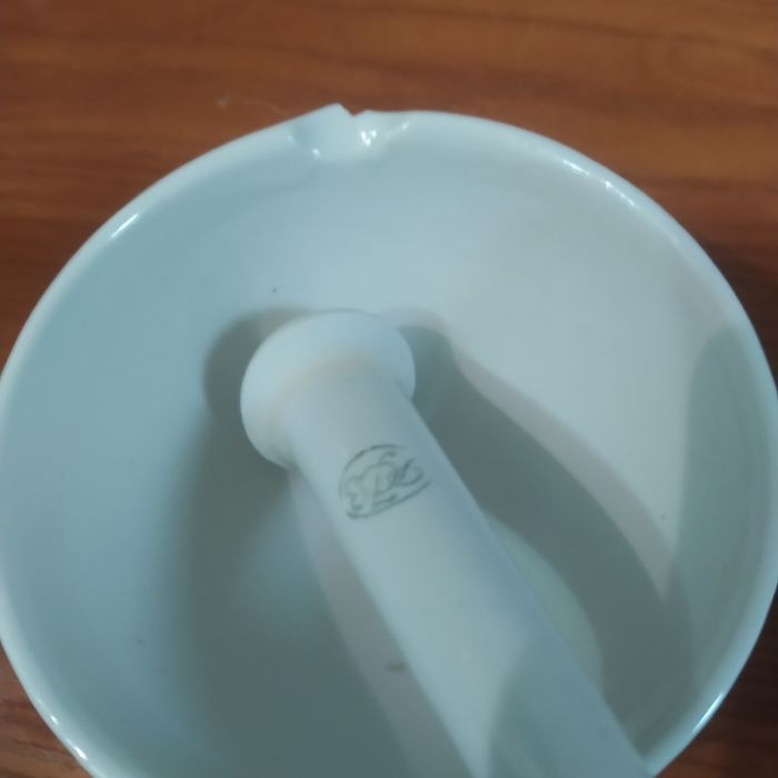 Ступка фарфоровая с пестиком РФЗ