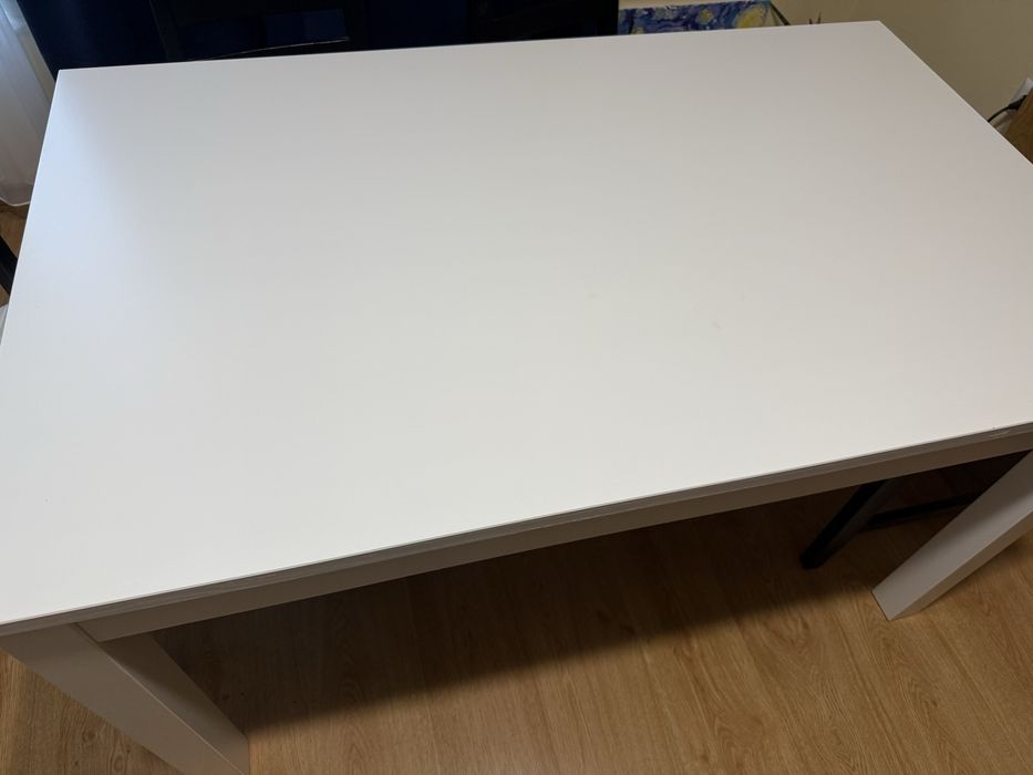 Разтегателна бяла маса