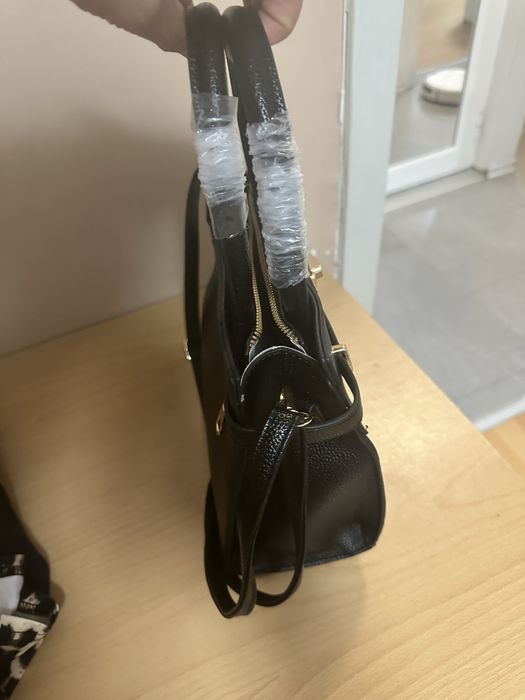 Чанта черна чанта