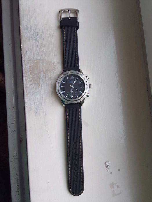 Продам часы на запчасти