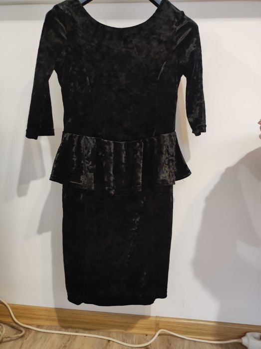 Дамски рокли в отлично състояние!