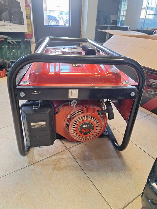 Бензинов монофазен генератор за ток Raider RD-GG02