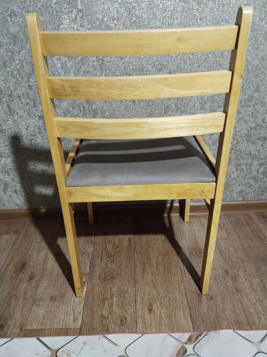 Продам два стула, производство Малайзия.