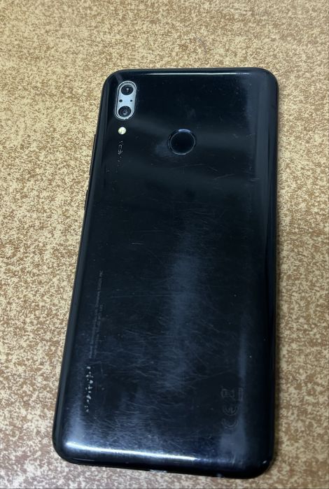 Huawei p smart телефон