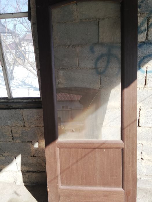 Междукомнатный дверь